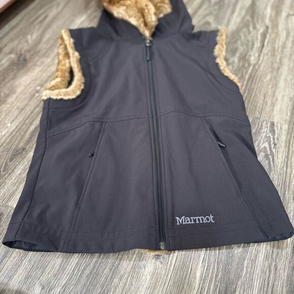Marmot FurLong Faux Fur Sleeveless Full Zip Jacket Vest Women's Medium Black - Picture 5 of 6